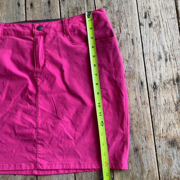 Patagonia Common Threads Womens Solid Cargo Pocket Mini Skirt Pink - Picture 4 of 10